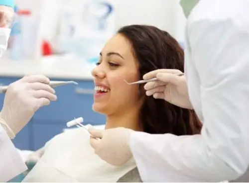 Trồng Răng Sứ: Quy Trình Chi Tiết, Các Phương Pháp Và Lưu Ý Quan Trọng Trồng Răng Sứ: Quy Trình Chi Tiết, Các Phương Pháp Và Lưu Ý Quan Trọng