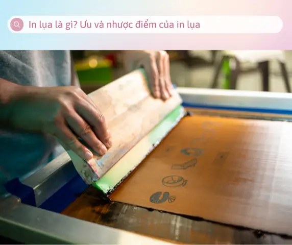 Cách In Khung Ảnh Trên Nền Màu Trầm Bằng Kỹ Thuật In Lụa